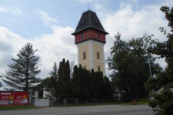 pohled od severovýchodu od historické části města (© Jaroslav Špiroch  07/2021)