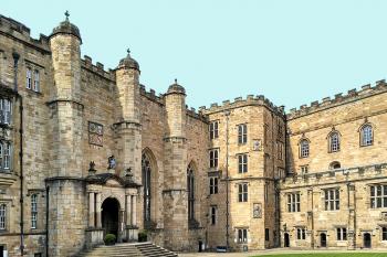 Hrad v anglickém městě Durham (© Pavel Vítek 08/2006)