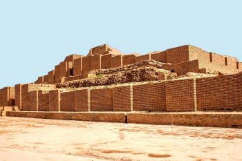 Ziggurrat Čogha Zanbil v Íránu (© Pavel Vítek 05/2016)