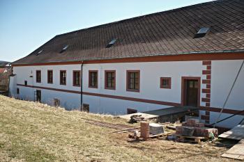 zámek Libouň (© Ondřej Drlík (ondrej.drlik@seznam.cz), 04/2013)
