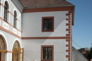 zámek Libouň (© Ondřej Drlík (ondrej.drlik@seznam.cz), 04/2013)