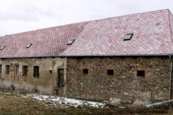 pohled od severozápadu ( © Pavel Zany Komárek 13.2. 2005)