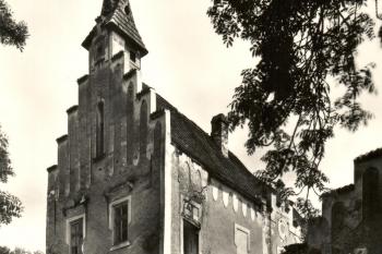  (© Pavel P. 11/2025)