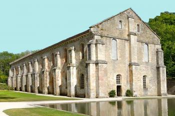 Klášter Fontenay nedaleko Dijonu ve Francii (© Pavel Vítek 06/2005)