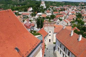 pohled z břitové věže na severní část zámku ( © Jan P. Štěpánek 07/2008)