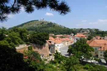 Svatý kopeček - kostel sv. Šebestiána (2003 ©Martin KLIMÁNEK)