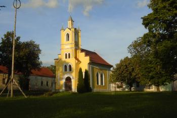 pohled na kapli z jihozápadu (© Jaroslav Špiroch  09/2021)