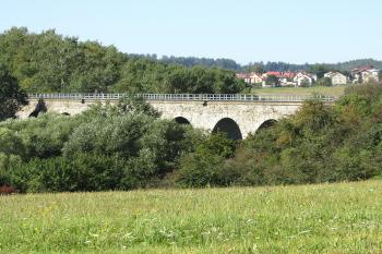 Kamenný železniční viadukt u Milevska. (© Pavel Vítek  09/2021)