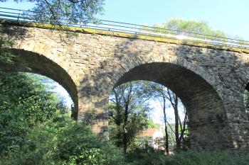 Kamenný železniční viadukt u Pacova. (© Pavel Vítek  09/2021)