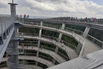 Janské Lázně-Stezka korunami stromů (© J. Králová 07/2020)