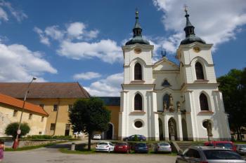 klášter benediktinů/premonstrátů s kostelem Narození Panny Marie-Želiv (© Vlastislav Mareček, 08/2016)