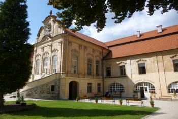 klášter benediktinů/premonstrátů s kostelem Narození Panny Marie-Želiv (© Vlastislav Mareček, 08/2016)