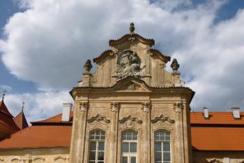 klášter benediktinů/premonstrátů s kostelem Narození Panny Marie-Želiv (© Vlastislav Mareček, 08/2016)