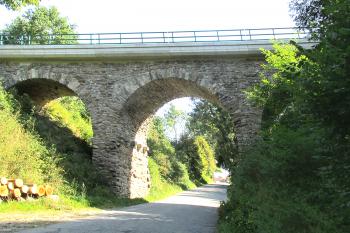 Kamenný železniční viadukt u Pošné u Pacova (© Pavel Vítek  09/2021)