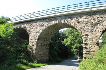 Kamenný železniční viadukt u Pošné u Pacova (© Pavel Vítek  09/2021)
