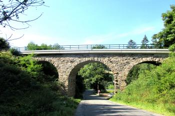 Kamenný železniční viadukt u Pošné u Pacova (© Pavel Vítek  09/2021)
