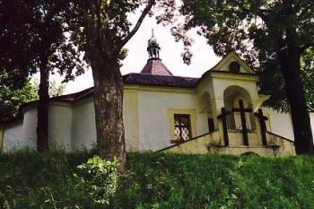 Severní průčelí kaple (2002 ©Jiří Cukr)