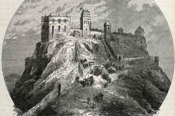  (© https://en.wikipedia.org/wiki/Edinburgh_Castle)