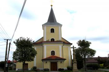 Kostel Panny Marie Sedmibolestné v Šubířově, okr. Prostějov (© Pavel Vítek  10/2021)
