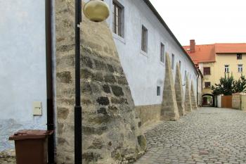 Bývalá věznice, šatlava, v České Lípě (© Pavel Vítek  09/2021)