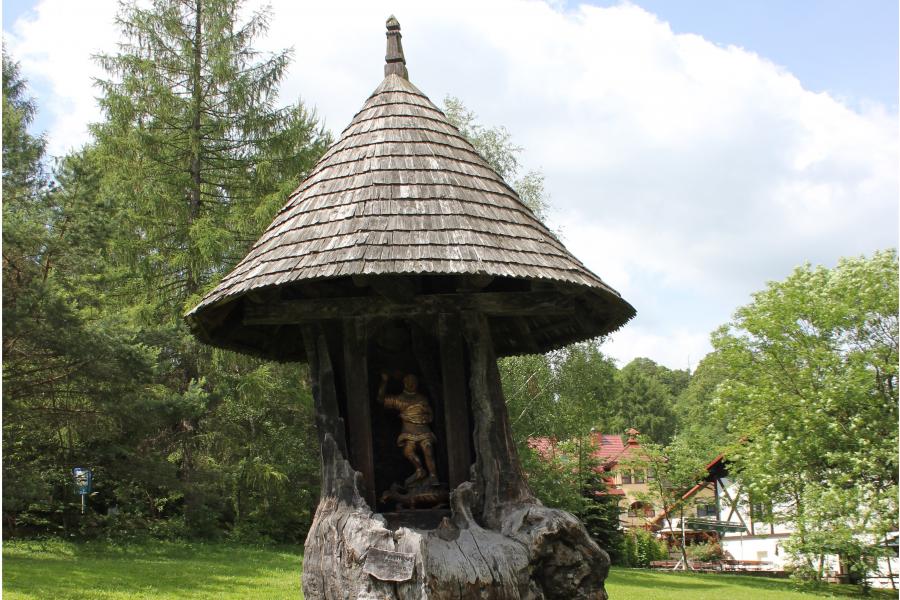 kaplička se sochou sv. Jiří