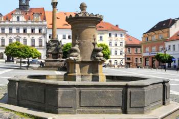 Kašna na náměstí v České Lípě (© Pavel Vítek  10/2021)