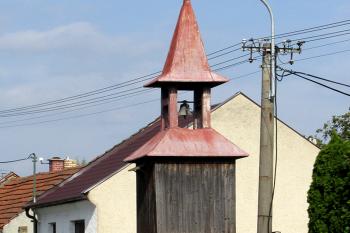 Zvonička v Dolanech u Olomouce (© Pavel Vítek  10/2021)
