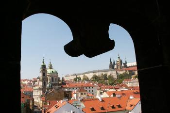 Pohled na Pražský hrad z Malostranské mostecké věže ( © Miroslav BITTER 05/2007)
