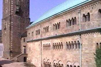 Hrad Wartburg nad městem Eisenach v německé spolkové zemi Durynsko (© Pavel Vítek 06/2001)