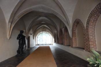 Tzv. křížová chodba (ve skutečnosti mázhaus) v přízemí (© Johannes Cladis, 07/2015)
