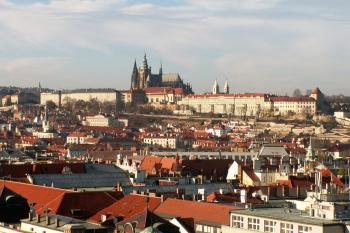 Pohled na Pražský hrad ze Staroměstské radnice. ( © Miroslav BITTER 12/2006)