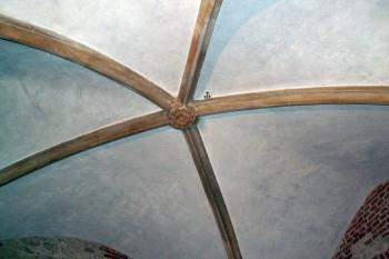 Prostory pod radničním areálem, které vznikly na úrovni středověkého terénu v průběhu 12. a 13. století. ( © Miroslav BITTER 01/2007)