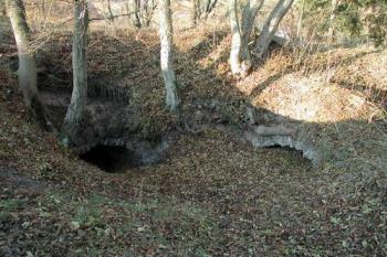 Sklepy pod bývalým palácem (2003 © Václav Hájek)