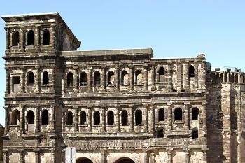 Porta Nigra, Černá brána v německém Trevíru,. (© Pavel Vítek 06/2005)
