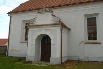 přístavek předsíně na jižní straně (© Jaroslav Špiroch  10/2021)