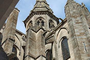 Kostel Panny Marie v Semur en Auxois ve Francii. (© Pavel Vítek 06/2005)
