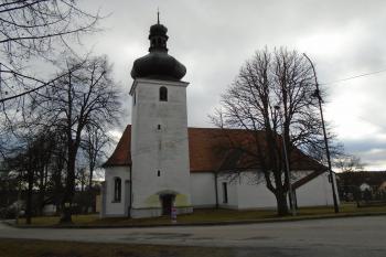 pohled na kostel ze severovýchodu (© Jaroslav Špiroch  12/2021)