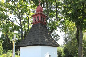 Kaple sv. Jana Nepomuckého v Zahrádce u Pošné. (© Pavel Vítek 09/2021)