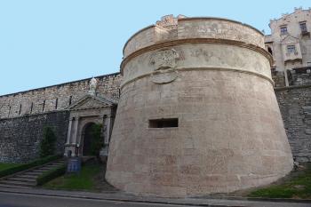 Hrad Buonconsiglio ve městěTrento v severní Itálii. (© Pavel Vítek 05/2001)