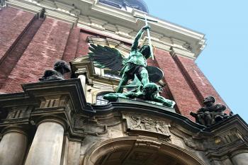 Kostel svatého Archanděla Michaela v Hamburku. (© Pavel Vítek 06/2001)