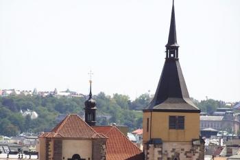 Kostel sv. Jiljí v pohledu ze Staroměstské mostecké věže ( © Jan P. Štěpánek 07/2007)