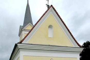 Kaple v Heřmaničkách, místní části České Lípy. (© Pavel Vítek 09/2021)