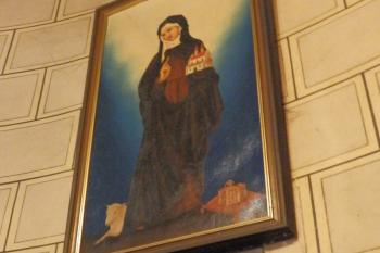 Sv. Anežka Česká a pamětní nápis (© Johannes Cladis, 06/2015)