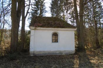 boční strana kaple ze severu (© Marcela Váňová  03/2022)