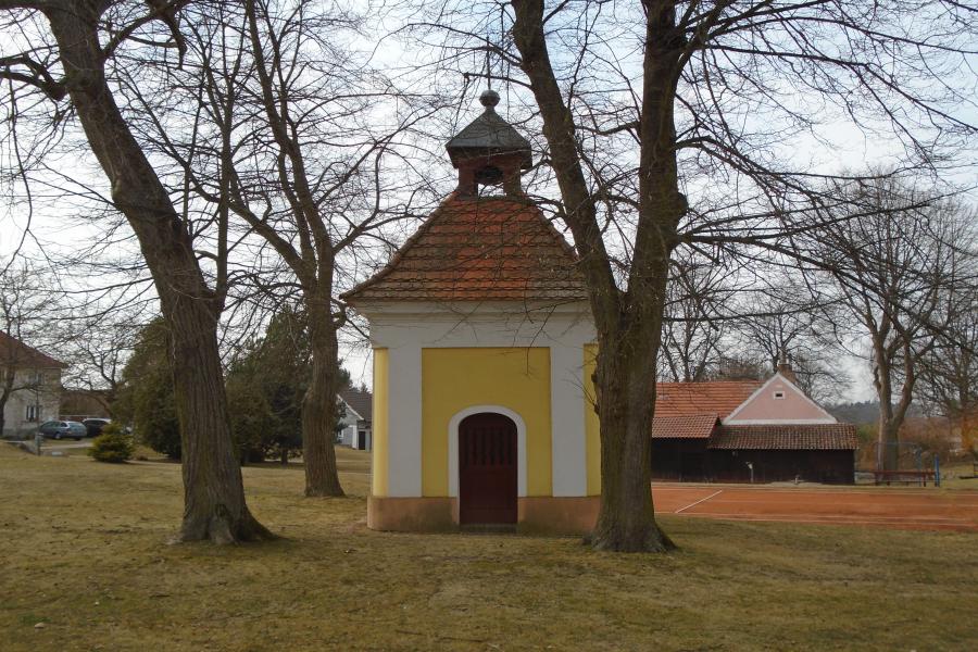 návesní kaple