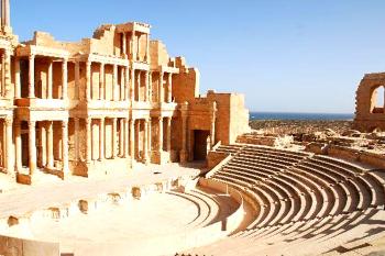 Pozůstatky římského města Sabráta v Libyi. (© Pavel Vítek 05/2009)