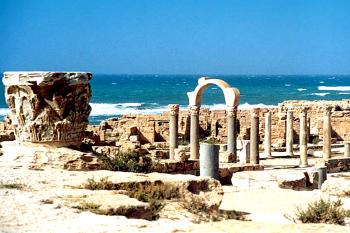 Pozůstatky římského města Sabráta v Libyi. (© Pavel Vítek 05/2009)