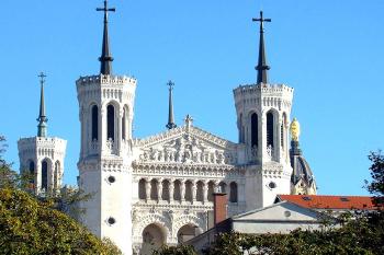 Bazilika Notre-Dame de la Fourziere v Lyonu ve Francii (© Pavel Vítek  06/2005)