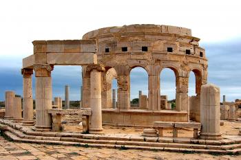 Zříceniny římského města Leptis Magna v Libyi. (© Pavel Vítek 05/2009)