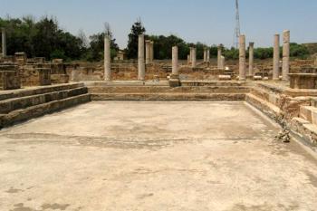 Zříceniny římského města Leptis Magna v Libyi. (© Pavel Vítek 05/2009)